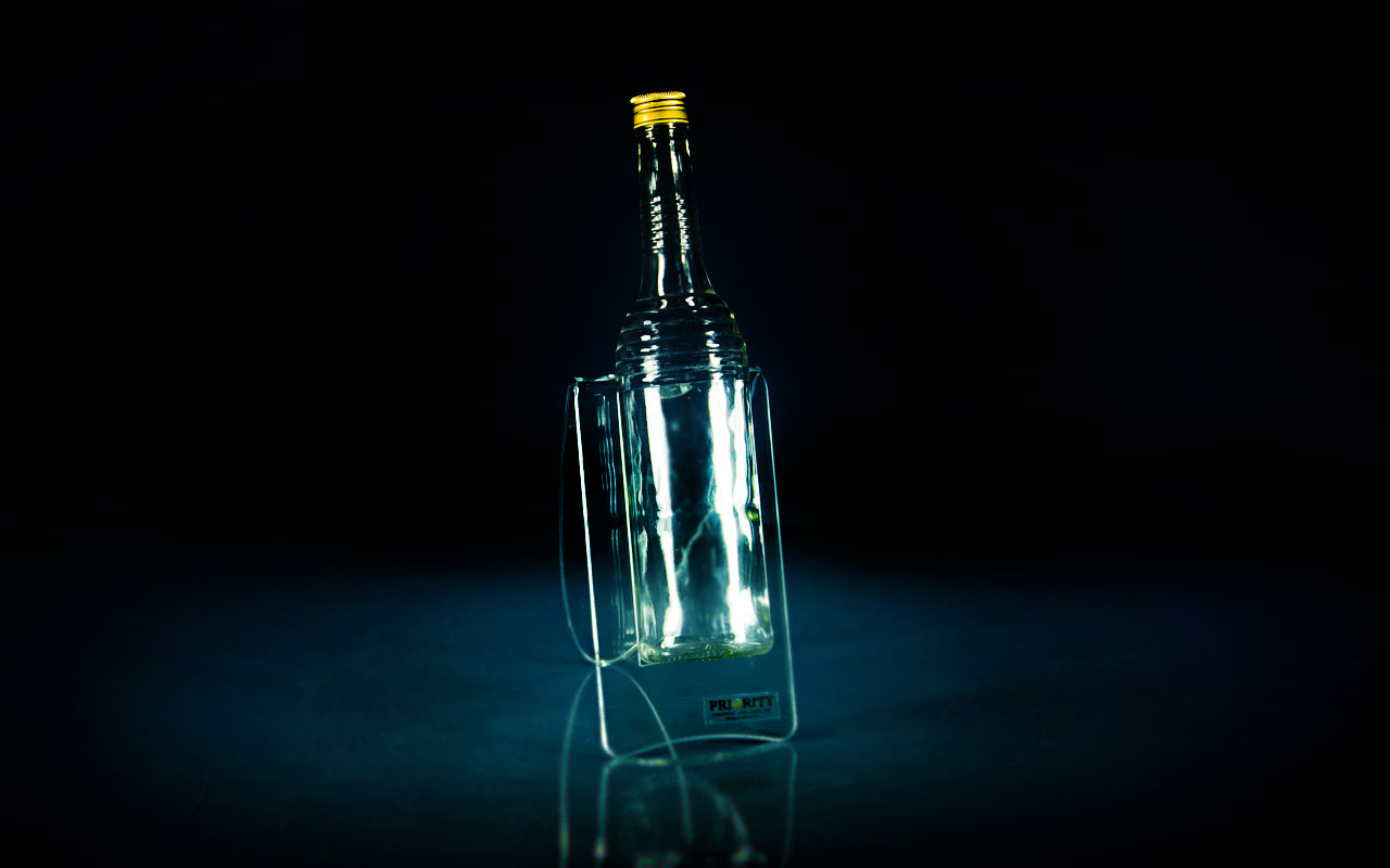 Plexi stalak za flašu